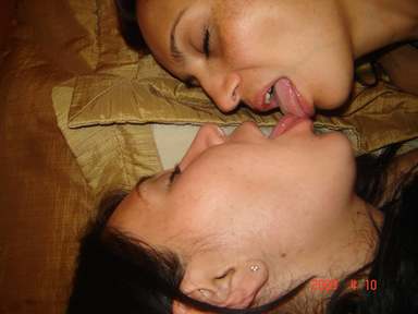 Guatemala sisters